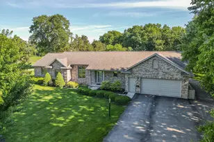 415 E Southmor Rd, Morris, IL 60450 - Photo 3