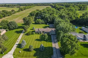 415 E Southmor Rd, Morris, IL 60450 - Photo 5