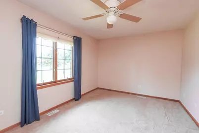 415 E Southmor Road, Morris, IL 60450 - Photo 33