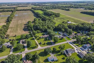 415 E Southmor Rd, Morris, IL 60450 - Photo 7
