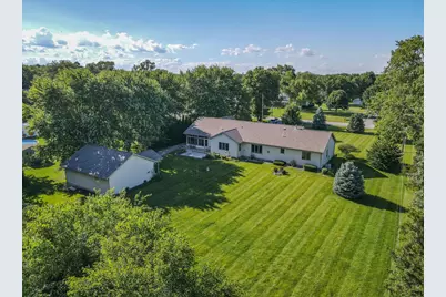 415 E Southmor Road, Morris, IL 60450 - Photo 9