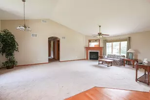 415 E Southmor Rd, Morris, IL 60450 - Photo 13