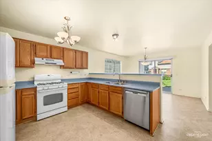 514 Tewksbury Ct, Oswego, IL 60543 - Photo 9