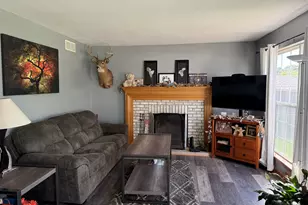 940 Beaver Pond Dr, Marengo, IL 60152 - Photo 5