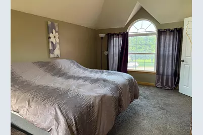 940 Beaver Pond Drive, Marengo, IL 60152 - Photo 9