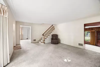 253 Northwood Road, Riverside, IL 60546 - Photo 7