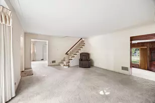 253 Northwood Rd, Riverside, IL 60546 - Photo 7