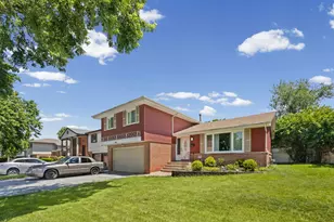19049 Jonathan Ln, Homewood, IL 60430 - Photo 1