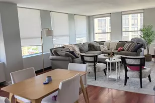 2626 N Lakeview Ave, Chicago, IL 60614 - Photo 3