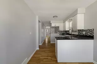 11610 S Aberdeen St, Chicago, IL 60643 - Photo 5