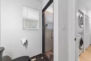 1726 Southbridge Ct, Schaumburg, IL 60194 - Photo 9