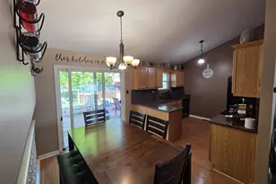 1002 Loren Dr, Joliet, IL 60431 - Photo 5