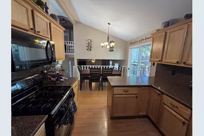 1002 Loren Drive, Joliet, IL 60431 - Photo 7