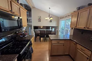 1002 Loren Dr, Joliet, IL 60431 - Photo 7
