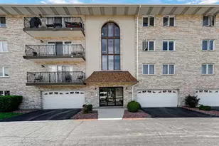 6264 S Gullikson Rd, Chicago, IL 60638 - Photo 5