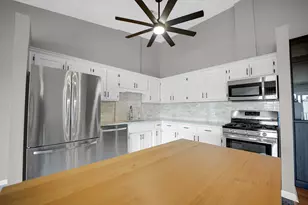 6264 S Gullikson Rd, Chicago, IL 60638 - Photo 11