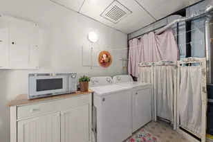 836 E Division St, Lombard, IL 60148 - Photo 9