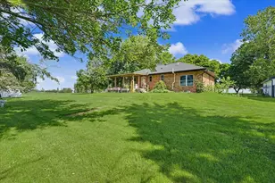 1413 E 2950 North Rd, Mansfield, IL 61854 - Photo 35