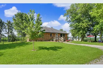 1413 E 2950 North Road, Mansfield, IL 61854 - Photo 3