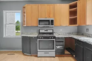 210 S Lott Blvd, Gibson City, IL 60936 - Photo 15