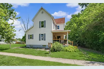 210 S Lott Boulevard, Gibson City, IL 60936 - Photo 1