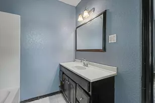 210 S Lott Blvd, Gibson City, IL 60936 - Photo 25