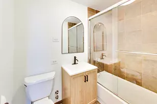 1355 N Sandburg Terrace, Chicago, IL 60610 - Photo 9