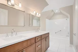 20 Natoma Dr, Oak Brook, IL 60523 - Photo 31