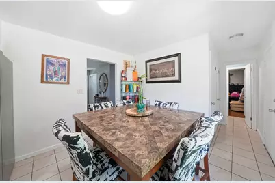 850 Austin Avenue, Aurora, IL 60505 - Photo 7
