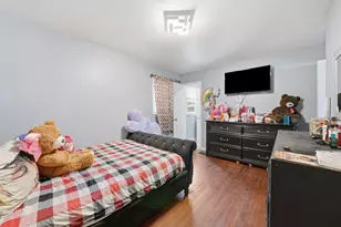 850 Austin Ave, Aurora, IL 60505 - Photo 13