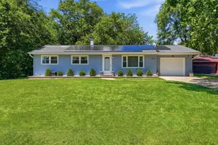 850 Austin Ave, Aurora, IL 60505 - Photo 1