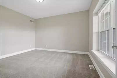 2202 Bloomingdale Road, Bloomington, IL 61705 - Photo 19