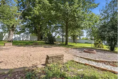 2202 Bloomingdale Road, Bloomington, IL 61705 - Photo 43