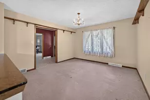 113 Ebbesen St, Dekalb, IL 60115 - Photo 5
