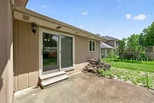 113 Ebbesen St, Dekalb, IL 60115 - Photo 29