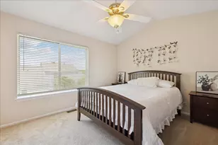 1116 Burnham Ct, Mundelein, IL 60060 - Photo 17