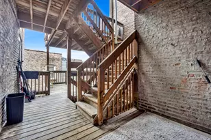 2456 N Hamlin Ave, Chicago, IL 60647 - Photo 15