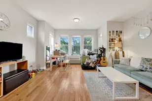 2456 N Hamlin Ave, Chicago, IL 60647 - Photo 3