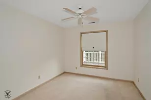 572 Bradbury Ln, Geneva, IL 60134 - Photo 15