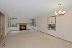 572 Bradbury Ln, Geneva, IL 60134 - Photo 3