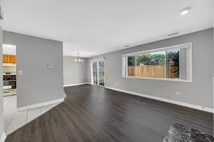847 Oxford Pl, Wheeling, IL 60090 - Photo 11
