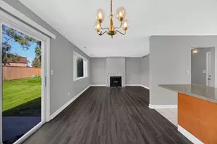 847 Oxford Pl, Wheeling, IL 60090 - Photo 9