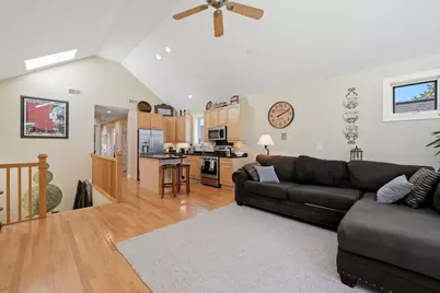 1717 W Nelson Avenue #3, Chicago, IL 60657 - Photo 5