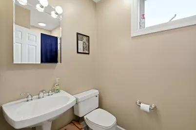1717 W Nelson Avenue #3, Chicago, IL 60657 - Photo 19