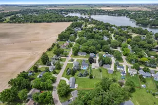 1010 Suzy St, Lake Holiday, IL 60548 - Photo 29
