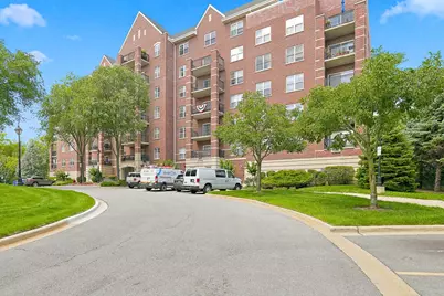 440 W Mahogany Court #603, Palatine, IL 60067 - Photo 1