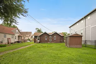 27 Atwater Pkwy, Fox Lake, IL 60020 - Photo 13