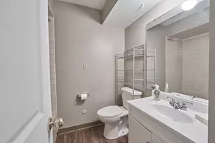 385 E 162nd St, Harvey, IL 60426 - Photo 23