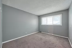 385 E 162nd St, Harvey, IL 60426 - Photo 19