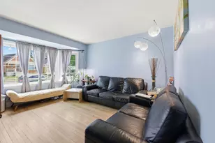 5052 S Laporte Ave, Chicago, IL 60638 - Photo 3